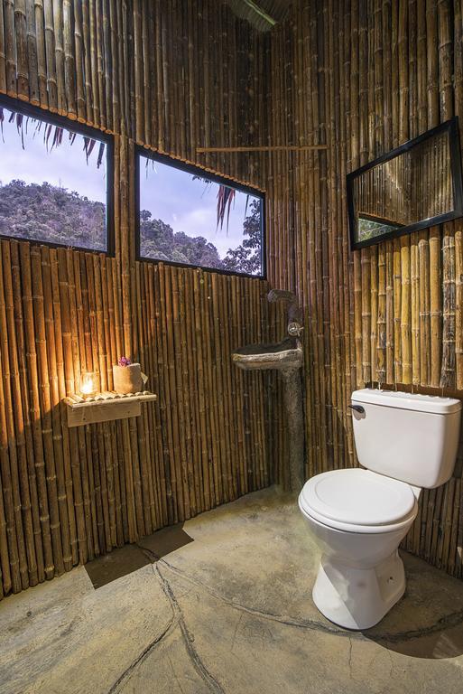 Tami Lodge Providencia Экстерьер фото